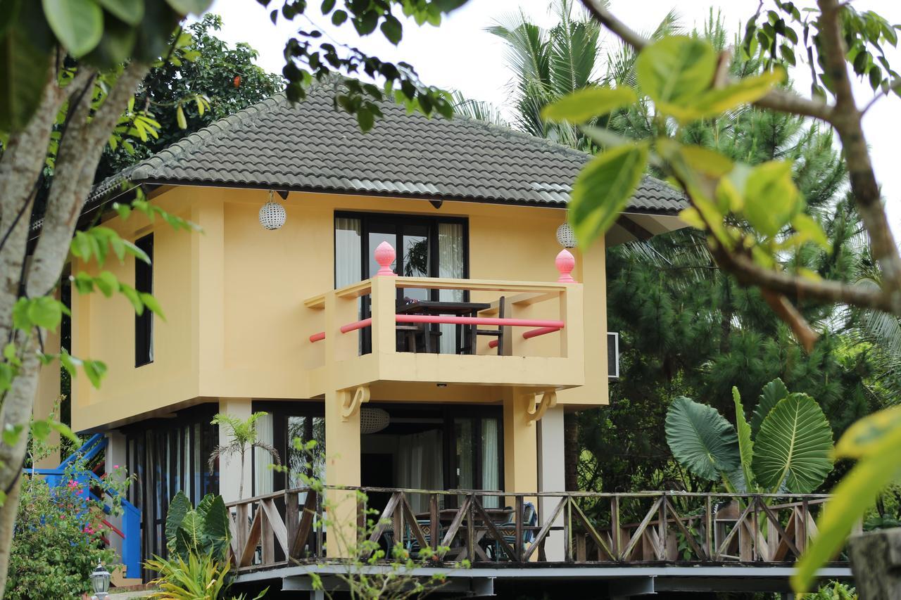 Porta Verde Resort Villas Caliraya Dolores  Exteriör bild